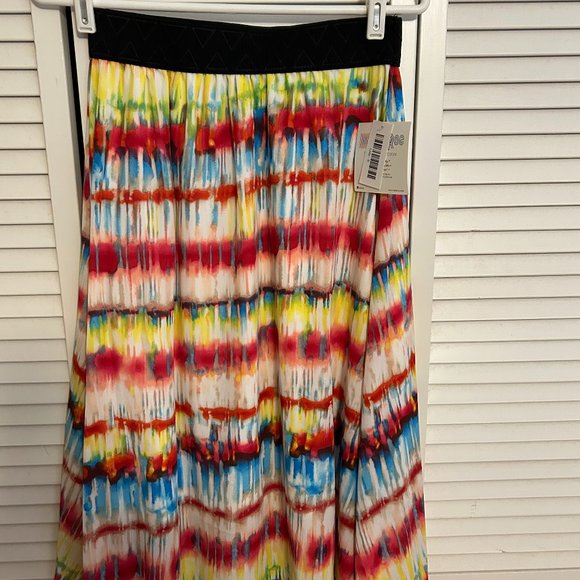 LuLaRoe "Lola" style skirt - BRAND NEW - Size S - flowing skirt w/elastic waist - Picture 1 of 4